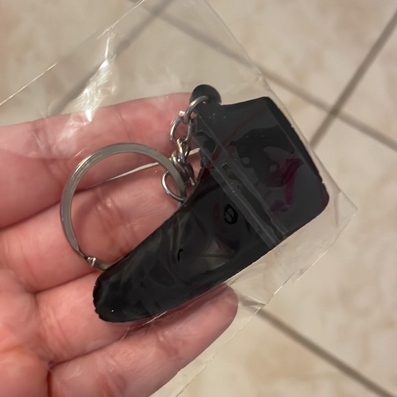 Keychain ✨ - Picture 2 of 2